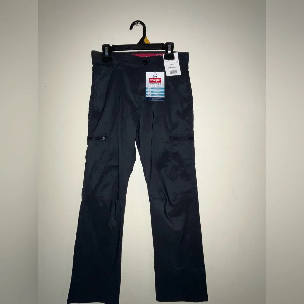 Wrangler Men's Dark Sapphire Cargo Pants size 10 Regular